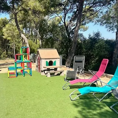 Residences Des Peyrons Vue Exceptionnelle Et Sur Les Iles D'or Casa de Férias