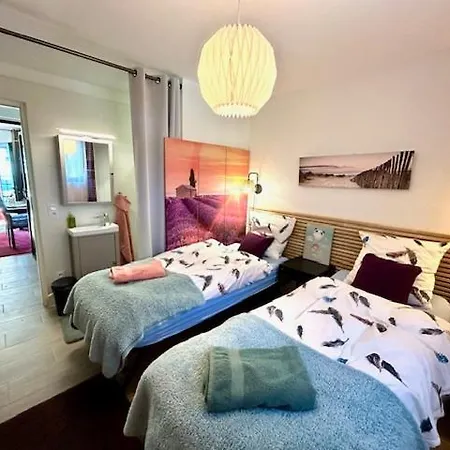 Tatil Evi Residences Des Peyrons Vue Et Les Iles D'or