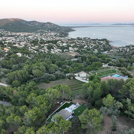 Residences Des Peyrons Vue Et Les Iles D'or Tatil Evi